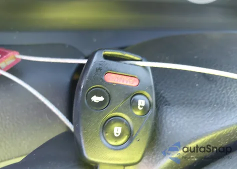 2009 Honda Accord Lx z USA, uszkodzony, nr VIN JHMCP26379C002683